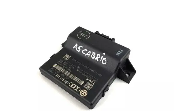 Audi A4 S4 B8 8K Gateway control module 8R0907468L