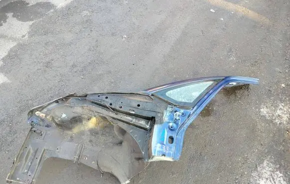 Suzuki SX4 Front quarter panel 