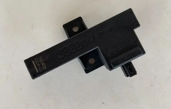 Audi A7 S7 4G Keyless (KESSY) go control unit/module 8K0907247
