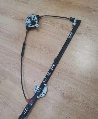 Volkswagen Transporter - Caravelle T4 Front door manual window regulator 701837502