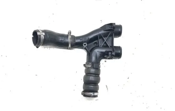 Intercooler hose/pipe