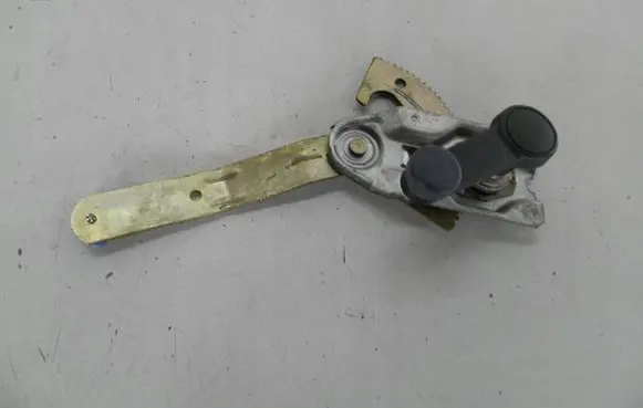 Ford Fiesta Rear door manual window regulator 