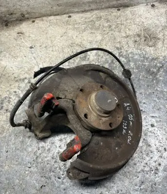 Audi A4 S4 B7 8E 8H Rear wheel hub