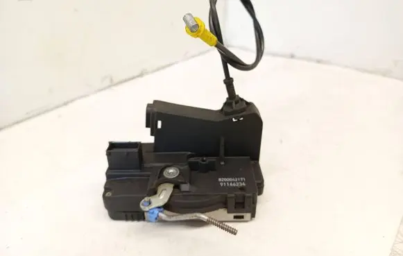 Renault Trafic II (X83) Front door lock 8200042171