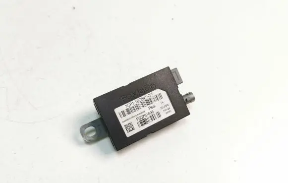 Ford Focus Aerial antenna amplifier 7CP118C847CA