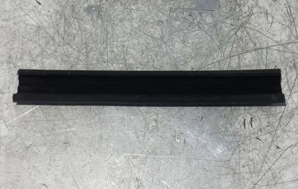 Fiat Ducato Front door rubber seal B386