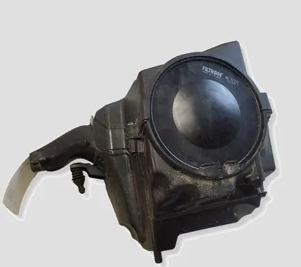 Volvo V40 Air filter box AV619600BF 70626888