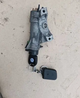 Volkswagen PASSAT B5 Ignition lock