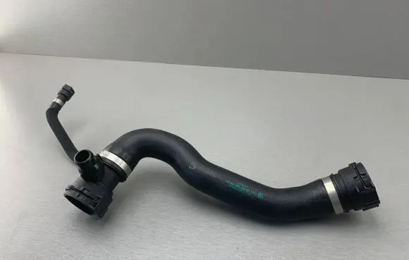 BMW 7 F01 F02 F03 F04 Engine coolant pipe/hose 17127800099 7800099