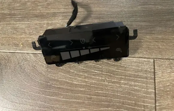 Volvo XC60 Other devices 31674023