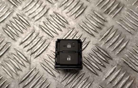 Lexus LBX Central locking switch button 193542
