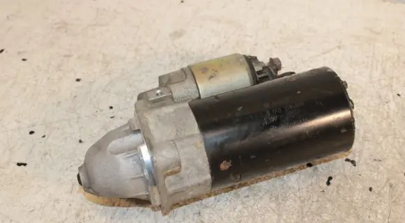 BMW 7 E65 E66 Starter motor 7508635 0001109058