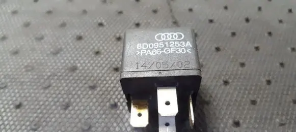 Audi A6 S6 C6 4F Other relay 8D0951253A V23134-B52-X301