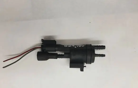 Mercedes-Benz E W212 Turbo solenoid valve A0025407097