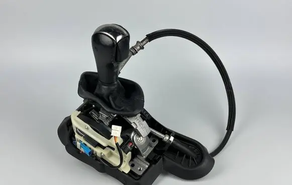 BMW 6 E63 E64 Gear shifter/selector 7546813