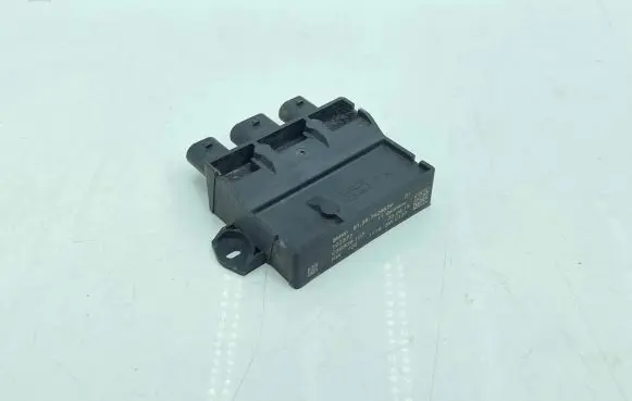 BMW 3 F30 F35 F31 Trunk lid opening control unit 7429824 C36906107 102377