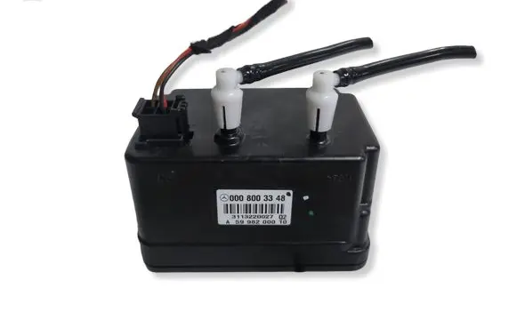Mercedes-Benz C W204 Central locking vacuum pump 0008003348 3113220027 A5998200010