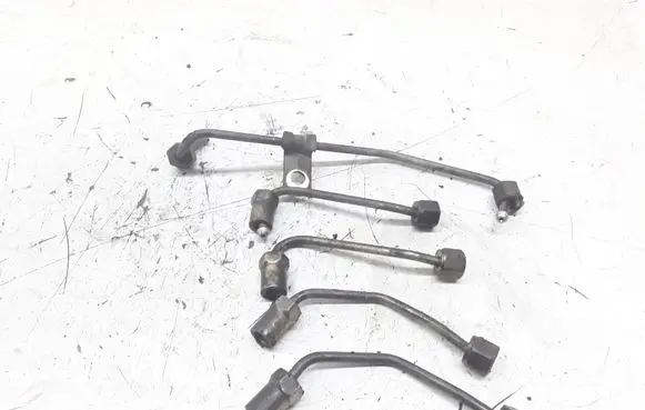 Chrysler Voyager Fuel injector supply line/pipe 