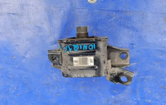 Hyundai Ioniq Engine mount bracket 21830-G2000