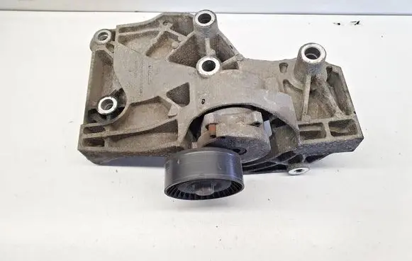 Opel Insignia A A/C compressor mount bracket 55582510 nr9175