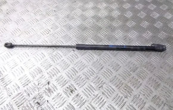 Opel Corsa D Shock absorber/damper mounting bracket 