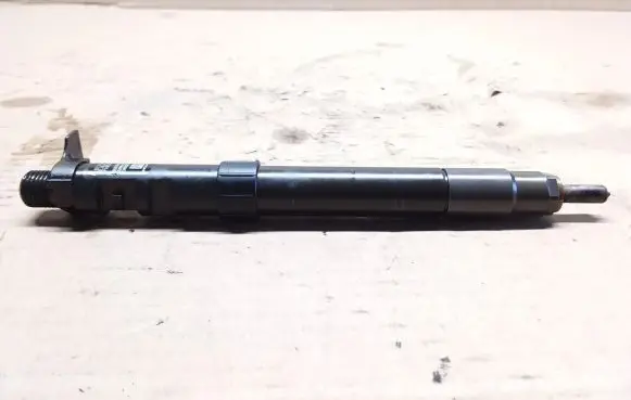 Peugeot 508 Fuel injector 9686191080