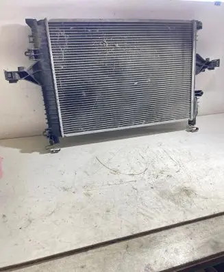 Volvo V70 Coolant radiator 31319056