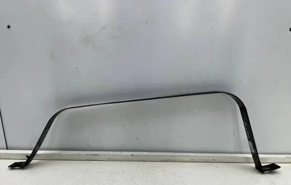 Mitsubishi Colt Fuel tank mounting bracket 