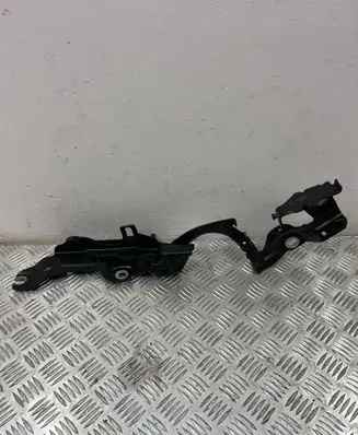 BMW 2 F46 Engine bonnet/hood hinges 7300521