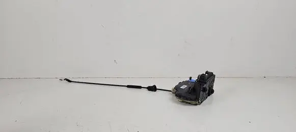 Volkswagen Transporter - Caravelle T5 Front door lock 3B1837016CC