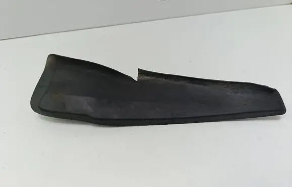 Peugeot 2008 I Windshield trim 96748542XT