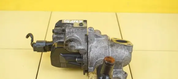 Hyundai i40 EGR thermostat 284102A600 D4FD