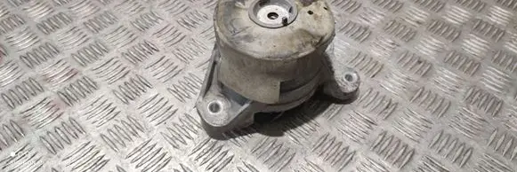 BMW X5 F15 Engine mount bracket