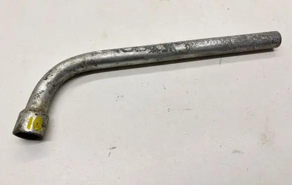 Volkswagen PASSAT B6 Wheel nut wrench 4D0012219A