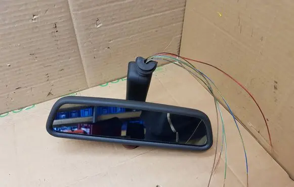BMW 5 E39 Rear view mirror (interior) 8236774 E11015313