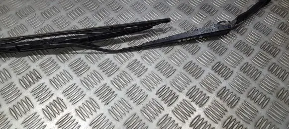 Mazda 6 Front wiper blade arm 