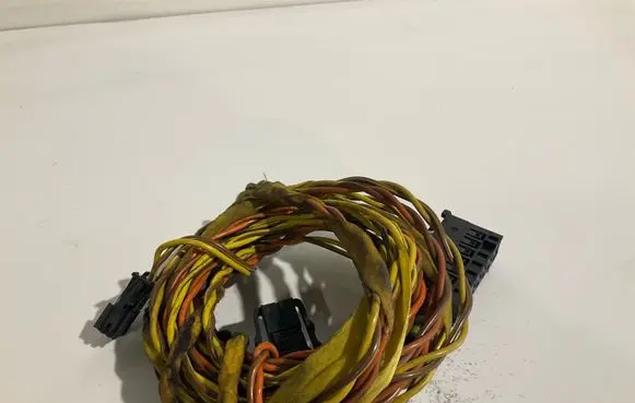Mercedes-Benz E W211 Sound system wiring loom 