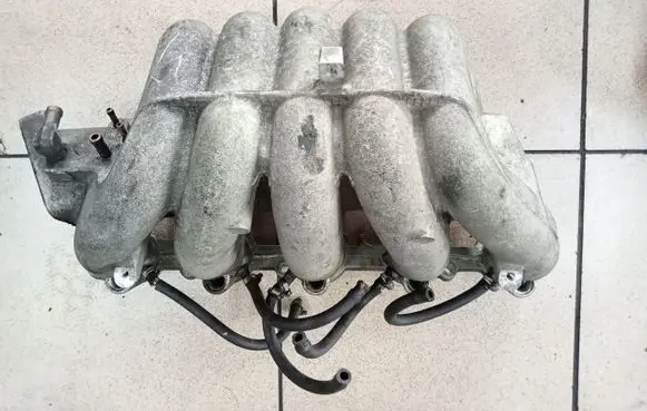 Volvo S60 Intake manifold 9486208