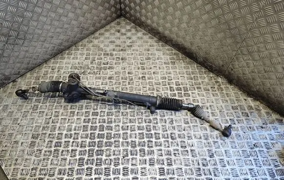 Volkswagen PASSAT B5.5 Steering rack 8D1422066F