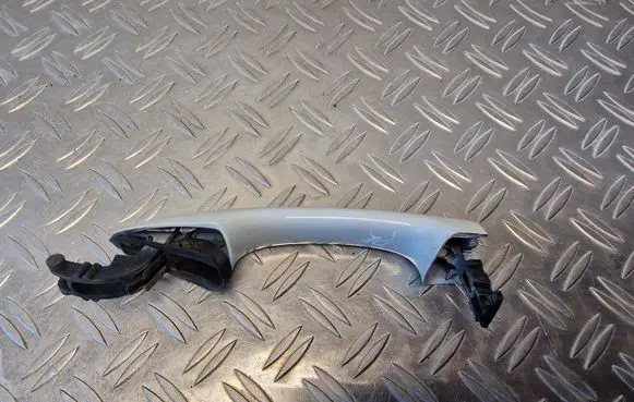 Volkswagen PASSAT B8 Front door exterior handle 510837205D