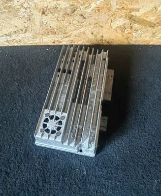 Audi A5 8T 8F Sound amplifier 8F0035223D