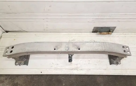 Toyota Corolla Verso E121 Front bumper cross member