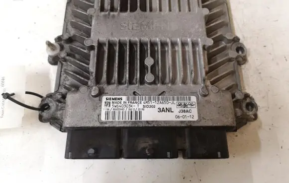 Ford Focus C-MAX Engine control unit/module 5WS40303K 4M5112A650JL J38AC