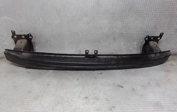 Volkswagen Jetta V Front bumper cross member