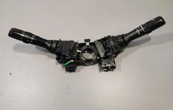 Toyota Avensis T270 Indicator stalk