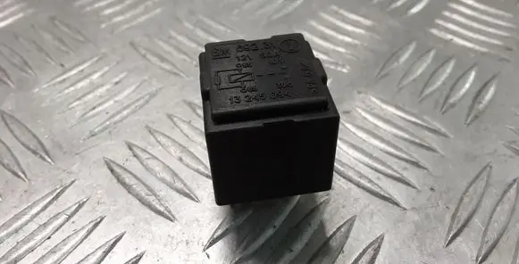 Opel Insignia A Other relay 13245094