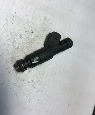 Ford Mondeo MK II Fuel injector 0280155819 988FDA