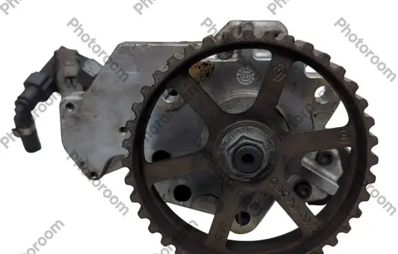 Volvo S40, V40 Fuel injection high pressure pump 0445010031 8200055072
