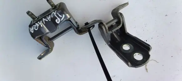 Nissan Navara D40 Loading door hinge set 