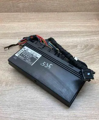 BMW 5 E60 E61 Comfort/convenience module 6957143 5WK49110 WithPlug